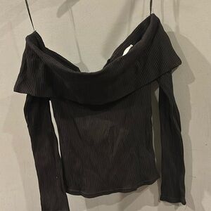 Off the shoulder long Sleeve ribbed knit top Emory park nwt S 🖤 ✨